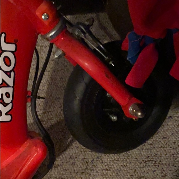 Razor - Picture 3 of 3